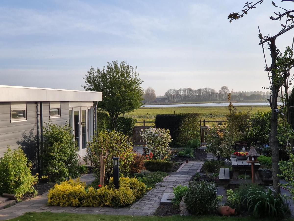 Koedijk Cottage Geestmerambacht, Een Nieuw Vrijstaande Sfeervol En Landelijk Gelegen Vakantiewoning المظهر الخارجي الصورة
